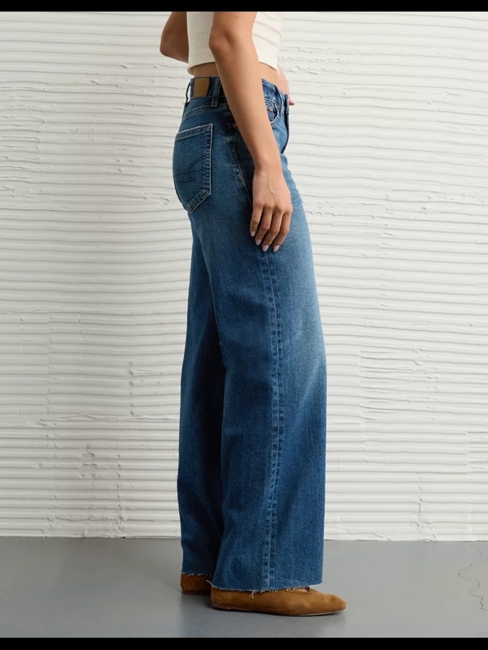 AE Dreamy Drape Stretch Super High-Waisted Baggy Wide-Leg Jean